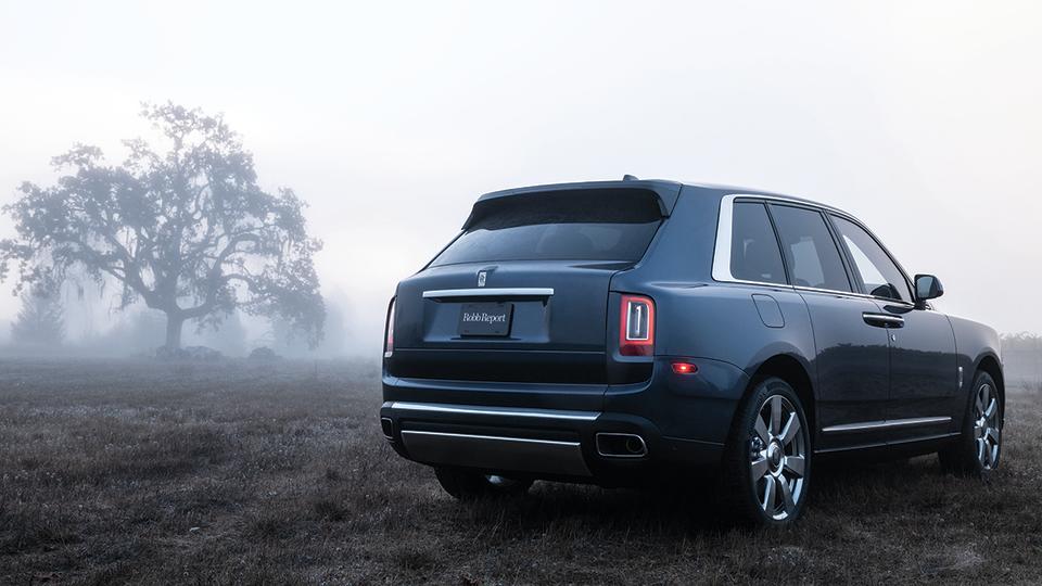 Rolls-Royce Cullinan rear view