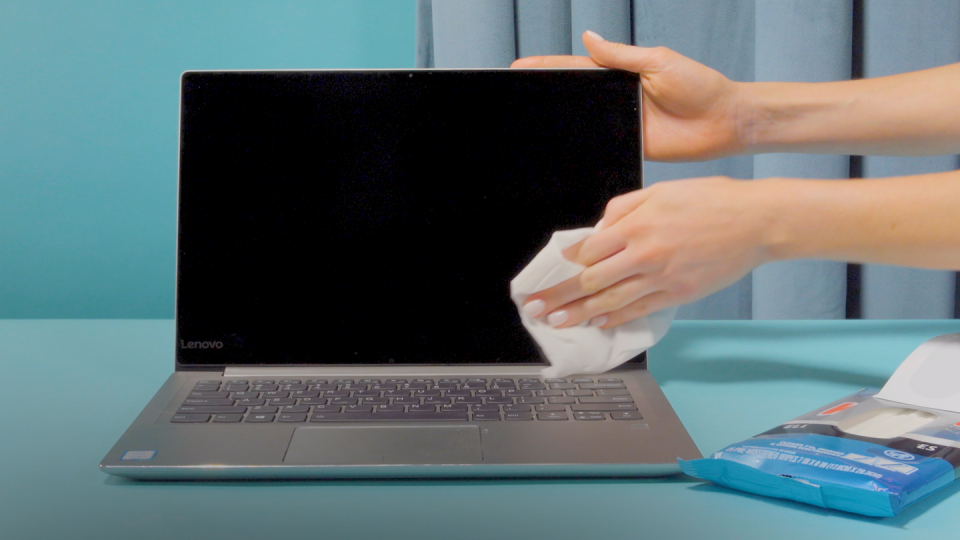 how to clean laptop screen