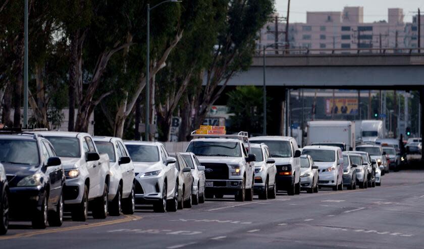 LOS ANGELES CA NOVEMBER 13, 2023 - Traffic near the site of a fire under Interstate 10 in Los Angeles, California. (Eric Thayer / For The Times)