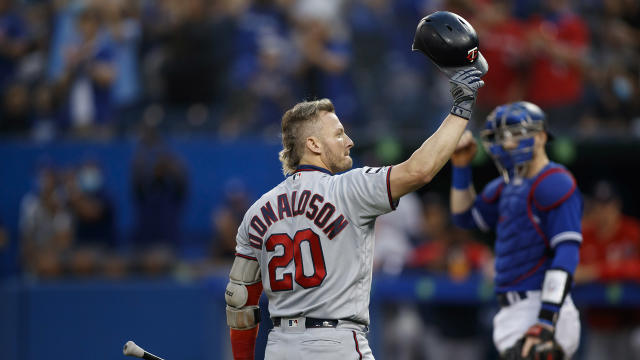 MLB: Josh Donaldson shows love to current Blue Jays and fans
