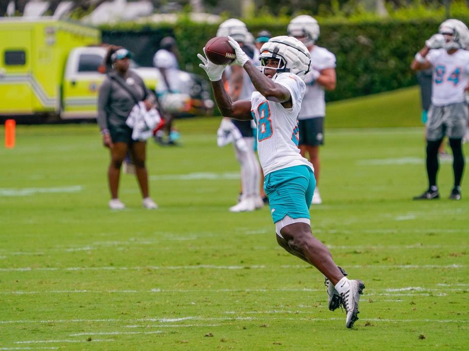 Running back De'Von Achane is speedy, yes, but hopes to show everyone his versatility as a rookie of the Dolphins. Quarterback Mike White warned that Achane isn't just another ‘gadgety speed guy.'