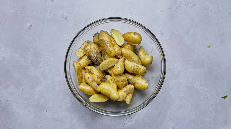 seasoned potatoes in a bowl