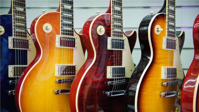 iconic-guitar-maker-gibson-files-for-bankruptcy.jpg