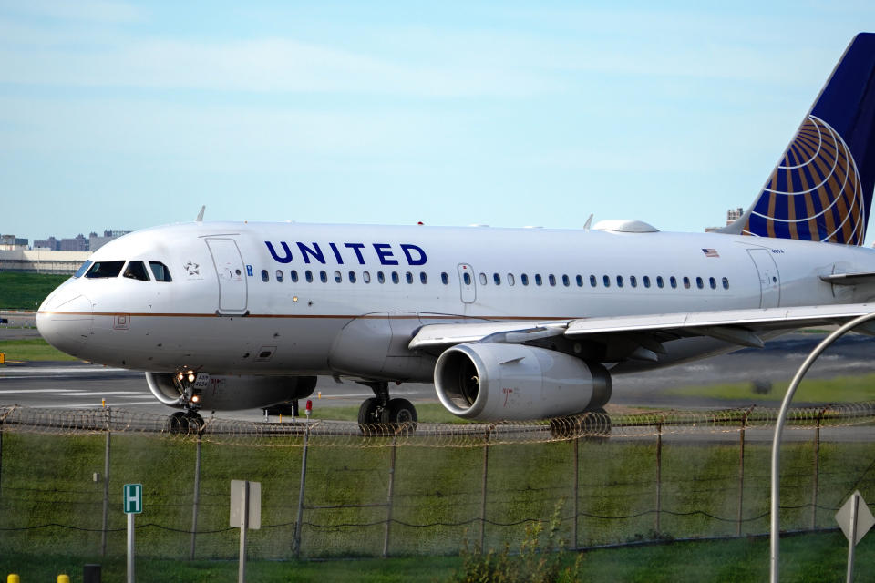 NEW YORK, UNITED STATES - 2020/08/26: A view of a United Airlines aircraft taxiing at La Guardia Airport. (Photo by John Nacion/SOPA Images/LightRocket via Getty Images)