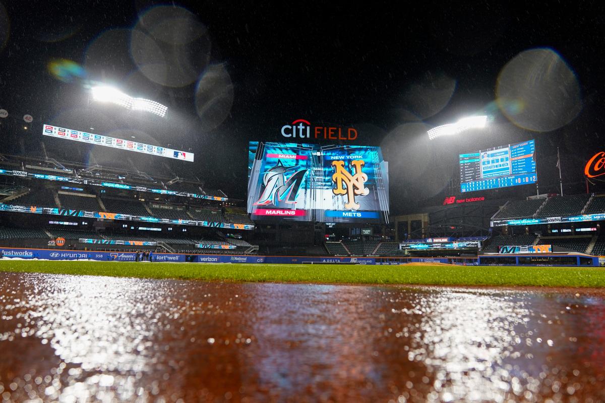 Both Citi Field and the Mets Look Slick in Victory Over Marlins - The New  York Times