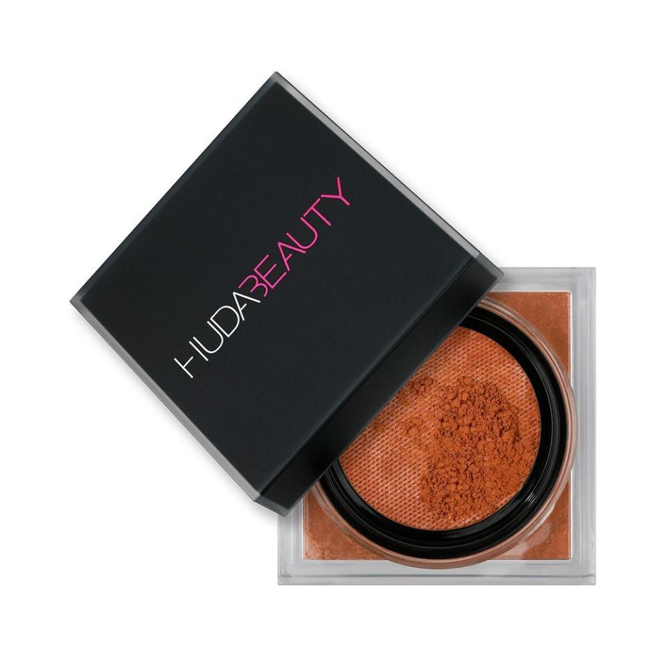 <p><a href="https://go.redirectingat.com?id=74968X1596630&url=https%3A%2F%2Fwww.sephora.com%2Fproduct%2Feasy-bake-loose-baking-setting-powder-P433402&sref=https%3A%2F%2Fwww.elle.com%2Fbeauty%2Fmakeup-skin-care%2Fa60635536%2Fsweat-proof-makeup-tips-for-summer%2F" rel="nofollow noopener" target="_blank" data-ylk="slk:Shop Now;elm:context_link;itc:0;sec:content-canvas" class="link ">Shop Now</a></p><p>Easy Bake and Snatch </p><p>sephora.com</p><p>$38.00</p><span class="copyright">Courtesy of the brand</span>