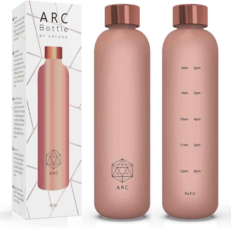 34) Arc Water Bottle With Time Marker
