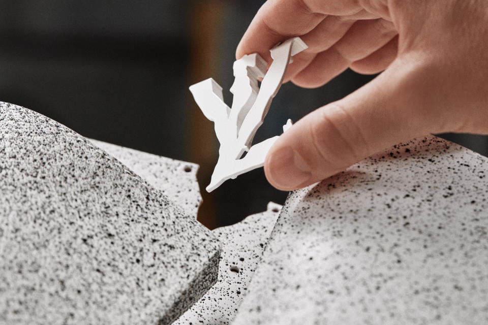 The making of Frank Gehry's Capucines MM Concrete Pockets bag for Louis Vuitton. 