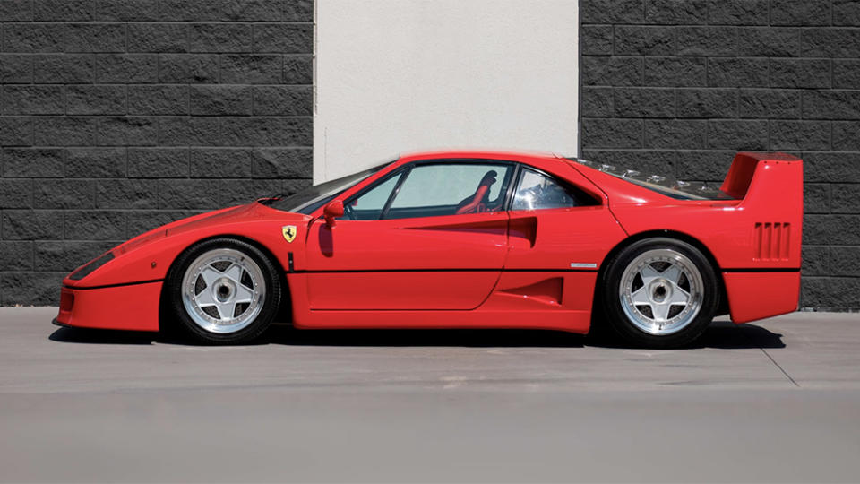 1992 Ferrari F40 - Credit: Mecum Auctions