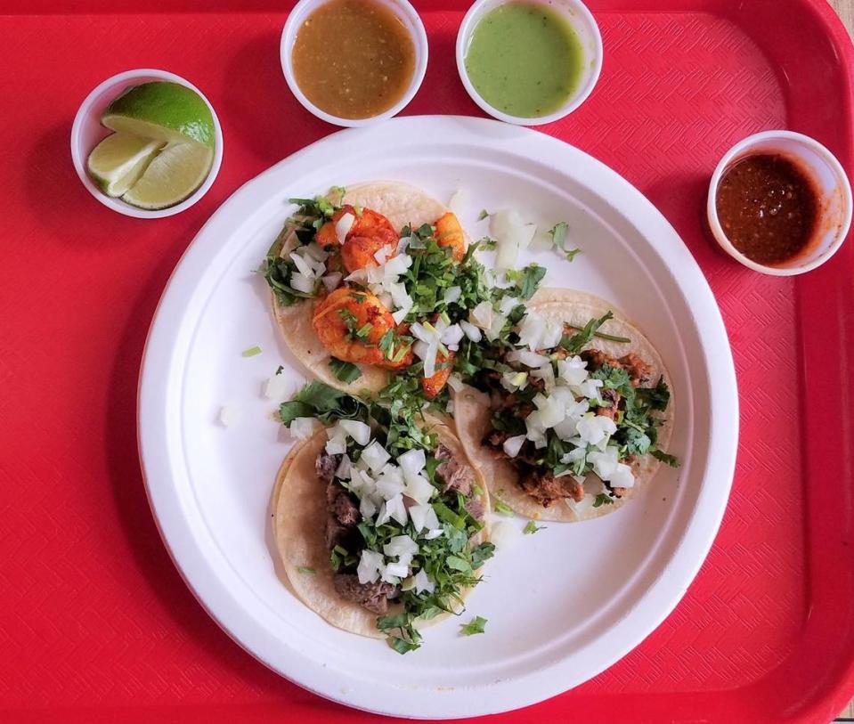 El Faro served authentic, street-style tacos.