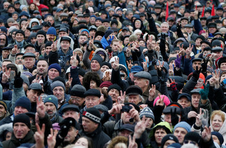 Supporters of former Georgian President Mikheil Saakashvili hold a rally in central Kiev, Ukraine December 10, 2017. REUTERS/Gleb Garanich