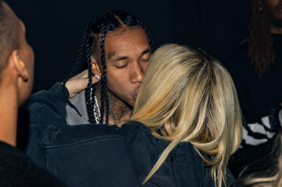 Tyga and Avril Lavigne kiss