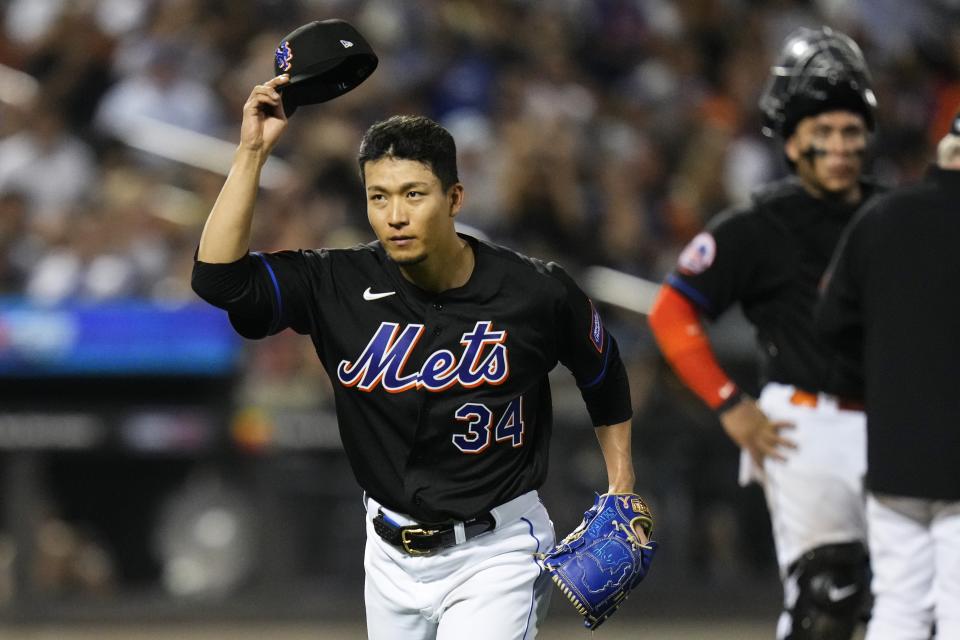 New York Mets starting pitcher Kodai Senga, of Japan, gestures as he leaves during the seventh inning of a baseball game against the Los Angeles Angels, Friday, Aug. 25, 2023, in New York. (AP Photo/Frank Franklin II)