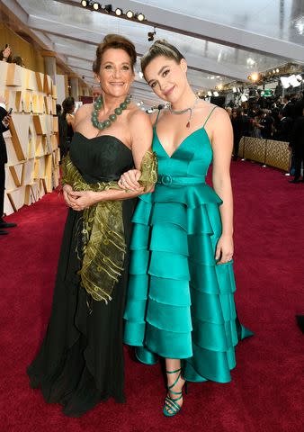 Florence Pugh Says Her Mom 'Disappeared for an Hour' at Oscars Party to  'Get High' with Snoop Dogg