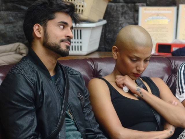 They connected very strongly as inmates on <em>Bigg Boss 8<strong>, </strong></em>and made headlines with their steamy bathroom romance. Cozying up in front of the camera, the lovebirds had decided on taking this heat to the next level, but, ended, in quite a different and sour note. After winning the season, Gautam declined having anything 'special' with Diandra and said that he rues the bathroom episode. He also declared that he would marry a girl picked by his mother, which threw Diandra off and she called him spineless a million times. Yikes!!!