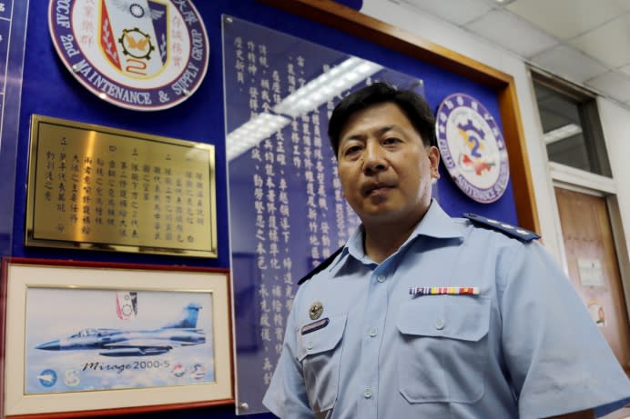第2修補大隊大隊長徐奕鴻上校表示，修補大隊未來將更戮力戰機修維護工作，以支援飛訓任務達成。（軍聞社記者卓以立攝）