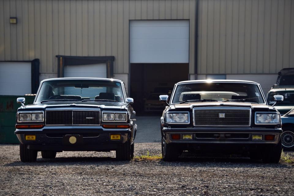 1989 Nissan President alongside a Toyota Century