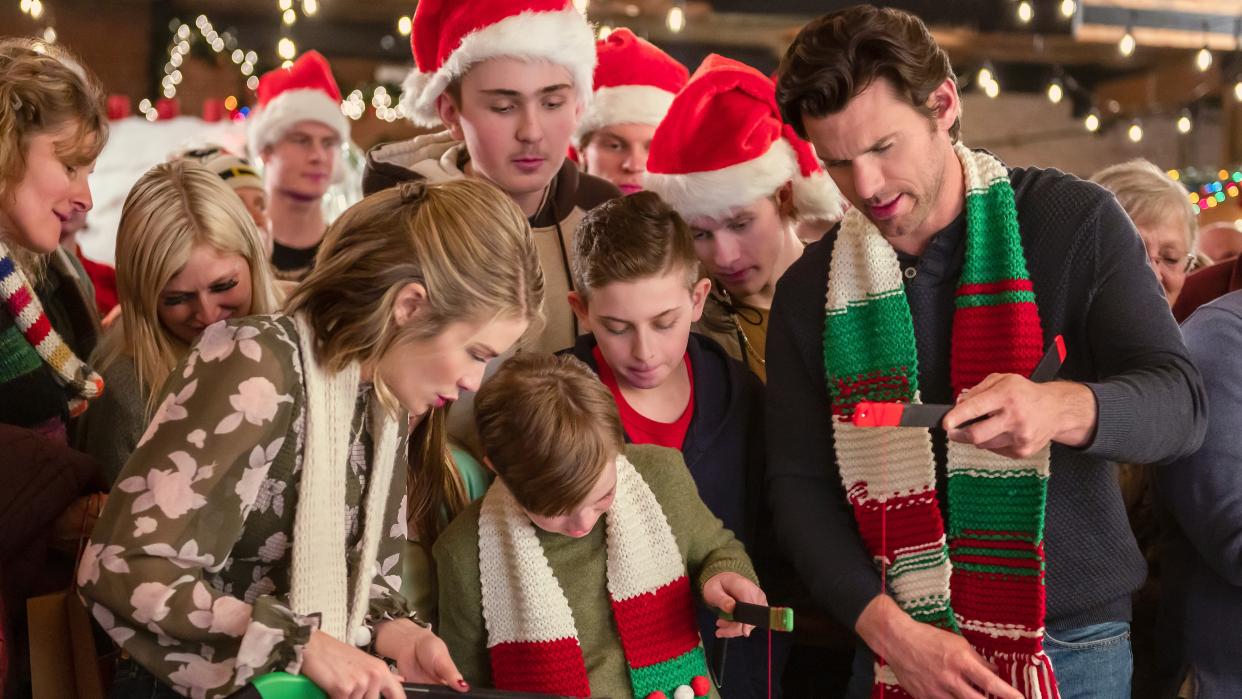 Checkin' It Twice review Hallmark's Countdown to Christmas hockey