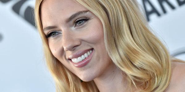 Scarlett Johansson está embarazada, confirma Colin Jost, su esposo