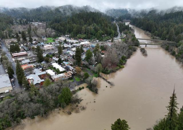 Dodgers spokesperson responds to flooding photos