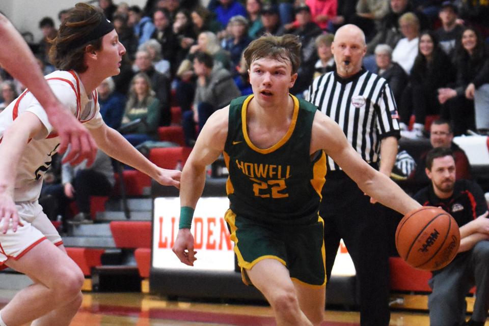 John Klask, who scored seven points, handles the ball for Howell during a 69-38 victory over Linden in a first-round Division 1 district basketball game Monday, March 6, 2023.