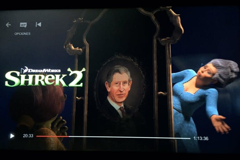 En Shrek 2 le dedican un guiño al príncipe Carlos