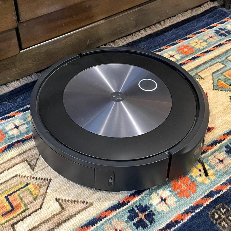 iRobot Roomba j7+ (7550) Self-Emptying Robot Vacuum