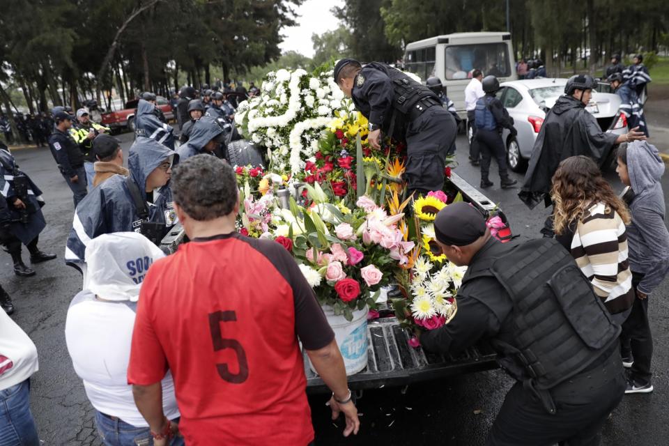 FOTOS: El multitudinario funeral de un narco en la CDMX