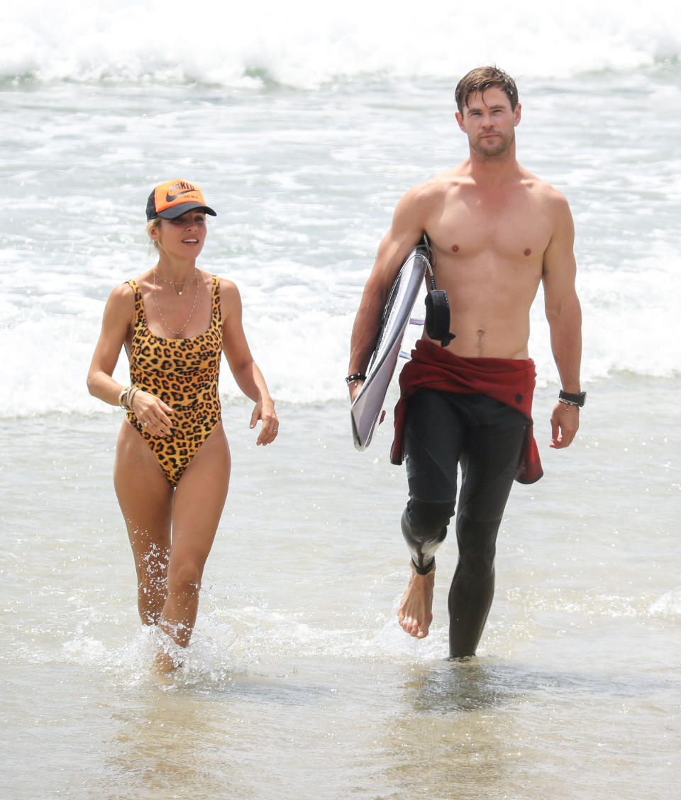 <p>Chris Hemsworth and Elsa Pataky hit the beach in Byron Bay. </p>