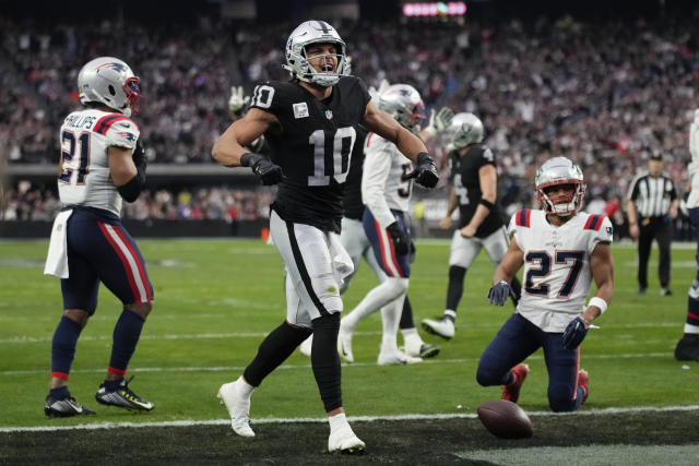 Raiders stun New England after ridiculous Patriots mistake on frantic final  play