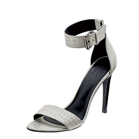 Carine Heel