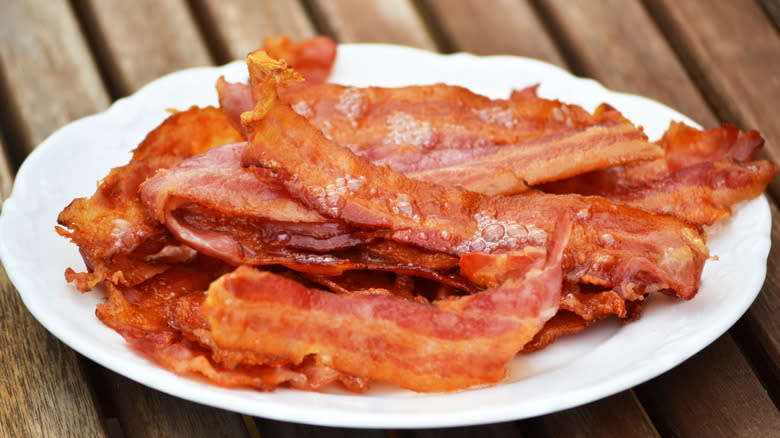 Plate of crispy bacon