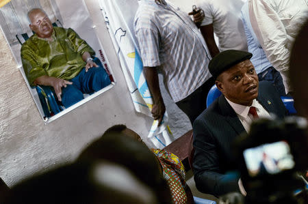 Congolese main opposition party Union for Democracy and Social Progress (UDPS) secretary general Jean Marc Kabunda addresses a news conference at the residence of the late veteran opposition leader Etienne Tshisekedi in the Limete Municipality in Kinshasa, Democratic Republic of Congo, March 28, 2017. REUTERS/Robert Carrubba