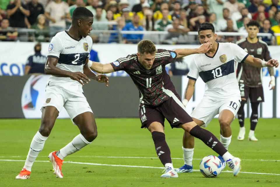 Mexico striker Santiago Giménez was silenced by Ecuador at Copa América. (AP Foto/Rick Scuteri)