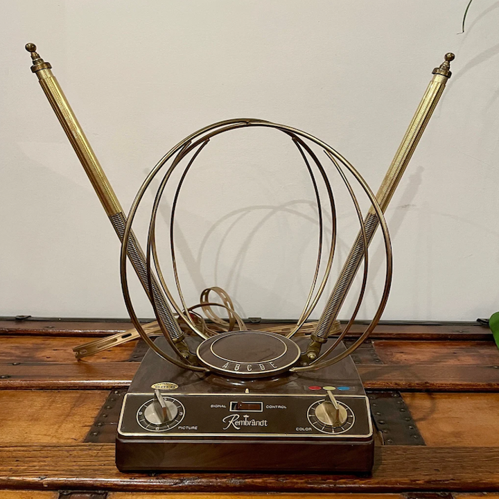 an old antenna