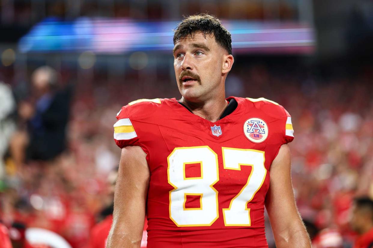 <p>Kevin Sabitus/Getty</p> Travis Kelce #87 of the Kansas City Chiefs 