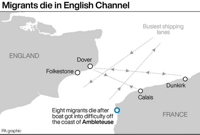 A map showing the English and French coasts, including shipping routes and where the migrant boat came into trouble