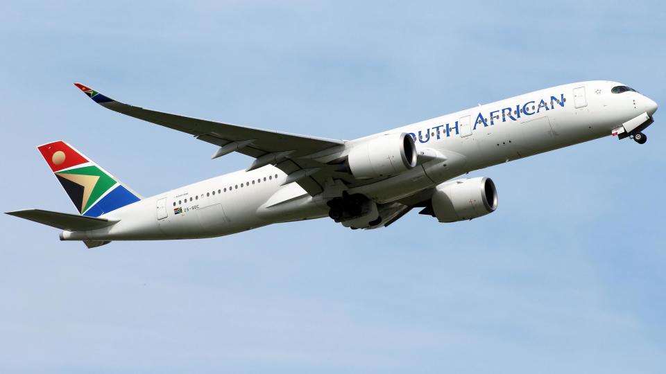 Last call? A new SAA Airbus A350 taking off from Johannesburg airport, January 2020: Austin Ferreira