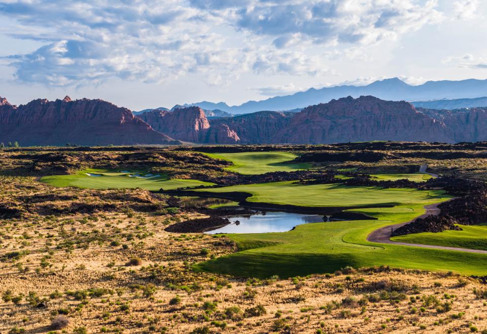 Black Desert Resort is a new Tom Weiskopf design in collaboration with architect Phil Smith in southern Utah. It is a par-72 layout and will play host to an LPGA Tour event in 2025. | Black Desert Resort, Brian Oar