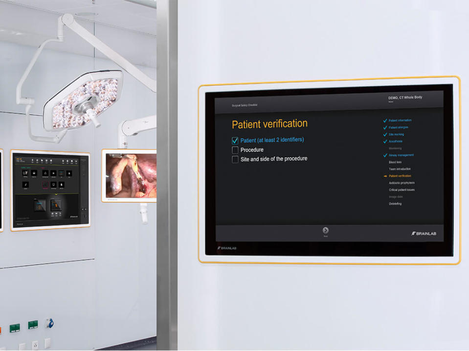 BrainLab 的手術整合系統與醫療儀器，橫跨術前規劃至術後追蹤病患旅程。圖片來源：BrainLab 官網