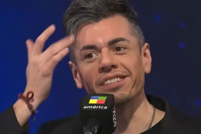 Héctor Rossi, el locutor de Intrusos, anunció que ya no estará más en el programa de América TV