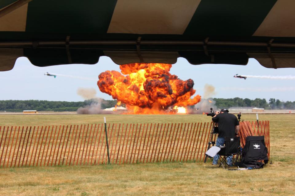 Tom Campbell, an attendee at the show, captured the fiery explosion on camera. (Tom Campbell / Facebook)