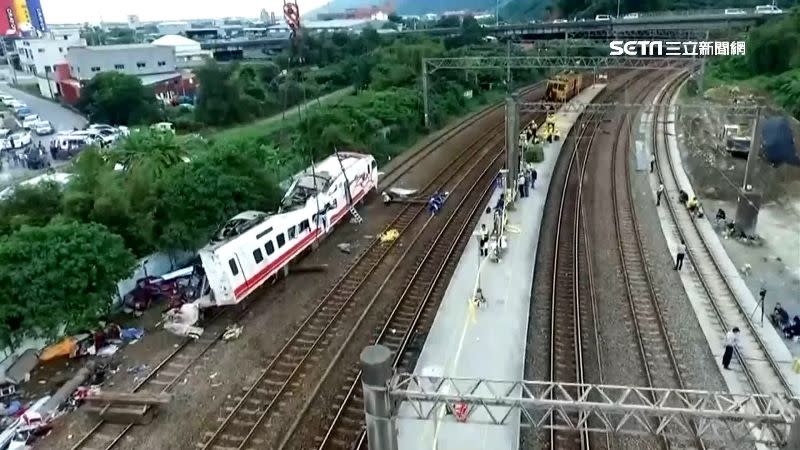 台鐵第6432次普悠瑪列車2018年行經宜蘭新馬站時翻覆，造成18人死、215人輕重傷。