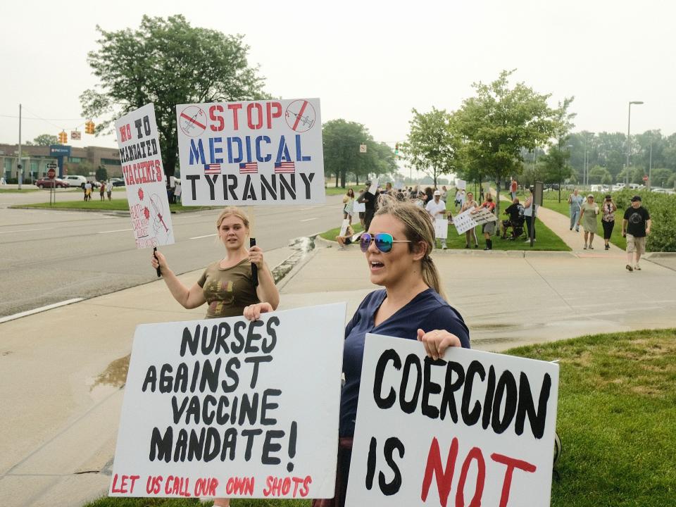 Nurses protest against vaccine mandate