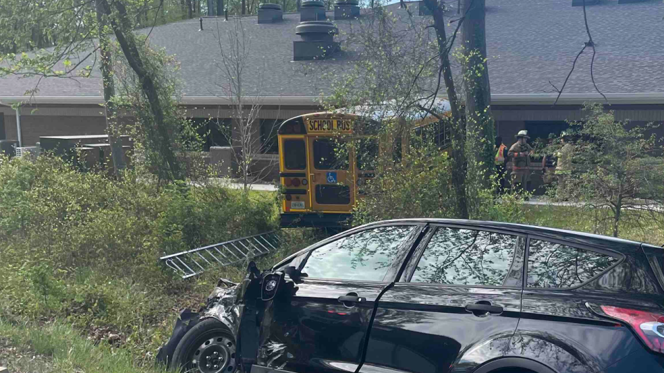 <div>Fairfax bus collision</div>