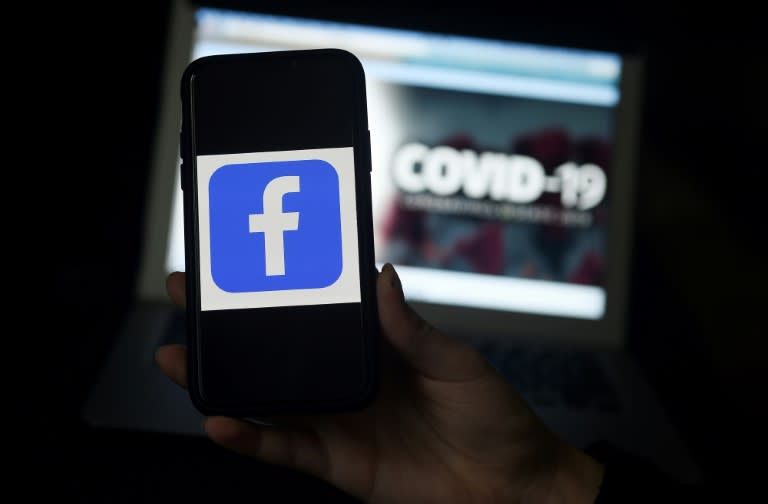 Facebook tiene problemas para controlar los bulos en su plataforma (AFP).