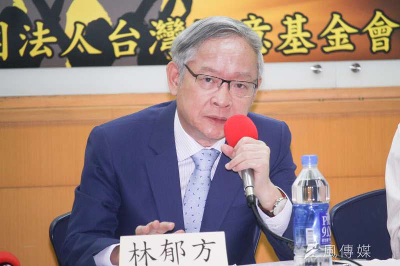  20210427-台灣民意基金會舉行「國際形勢、兩岸關係與台灣政局」四月全國性民調發表會，圖為林郁方立委發言。（蔡親傑攝）