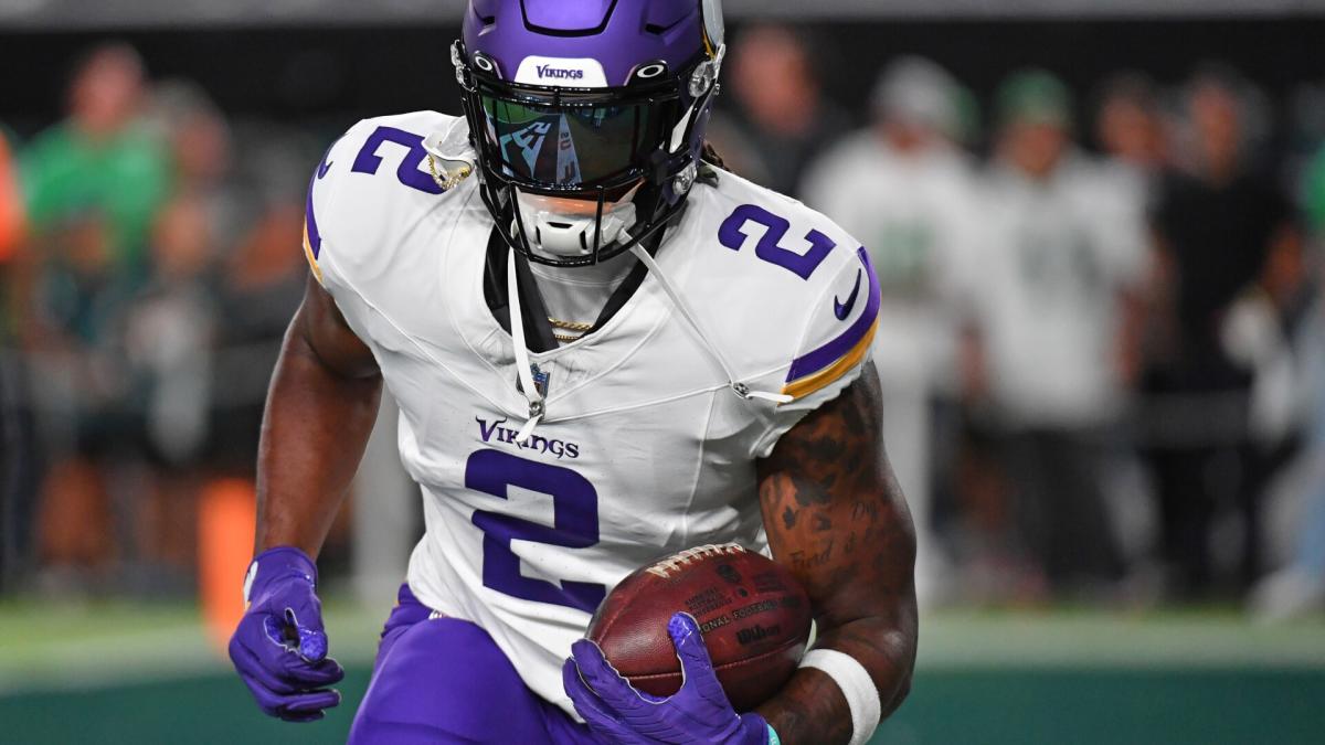 Minnesota Vikings running back Dalvin Cook walks on the field before an NFL  wild card playoff football game against the New York Giants, Sunday, Jan.  15, 2023, in Minneapolis. (AP Photo/Charlie Neibergall