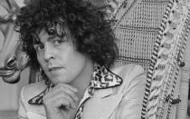 "Jeepster", "Hot Love", "Get It On": Es gab eine Zeit, da gehörten die Glam-Rock-Pioniere von T.Rex zu den aufregendsten Bands der Rock- und Pop-Szene. Eine leider nur kurze Zeit. Marc Bolan, der Kopf der Gruppe, starb am 16. September 1977 bei einem schweren Autounfall in London. Das Unglück ereignete sich zwei Wochen vor seinem 30. Geburtstag. (Bild: Steve Wood/Express/Getty Images)