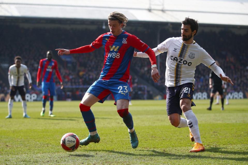 Everton face Crystal Palace in desperate pursuit of three points for their bid against relegation  (Getty Images)